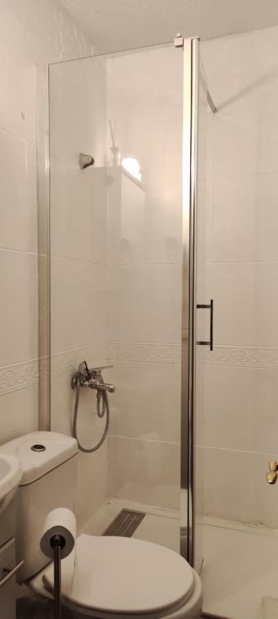 Hostal Romero Madrid Exterior foto